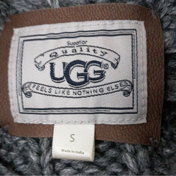 UGG Margie Shawl Collar Chunky Cable Knit Gray Cardigan Sweater sz S - Picture 4 of 7